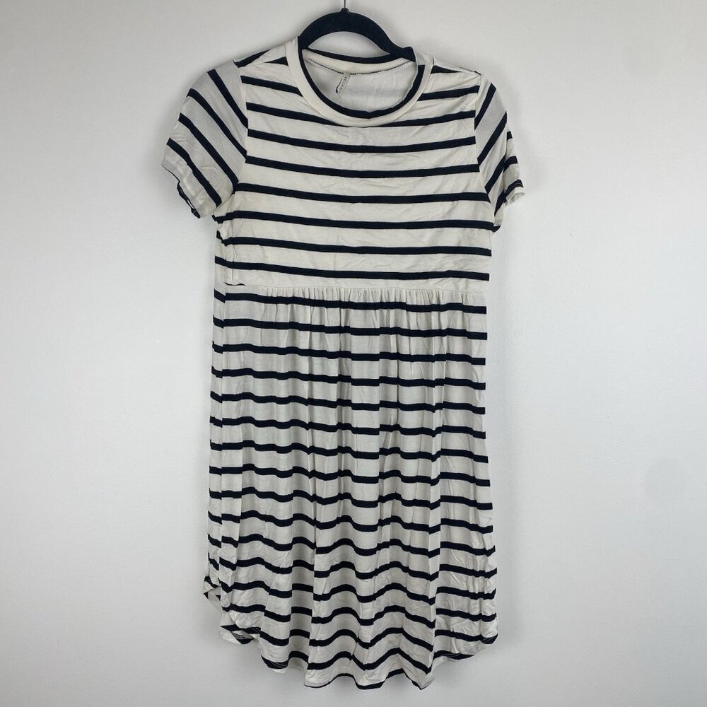 Bellamie Women's Horizontal Striped Dress Size S ? Black White Soft Cozy